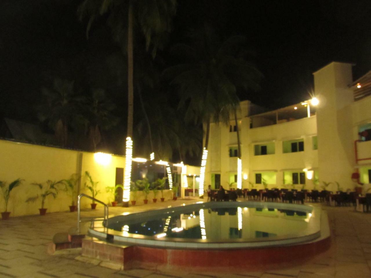 Hotel Sea Rock Villa Daman Eksteriør bilde